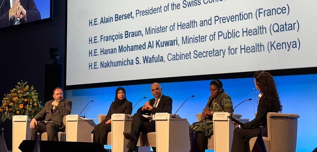 وزير الصحة تؤكد التزام قطر بدعم الأمن الصحي العالمي