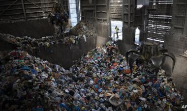 دراسة تكشف عواقب غير معروفة لإعادة تدوير البلاستيك