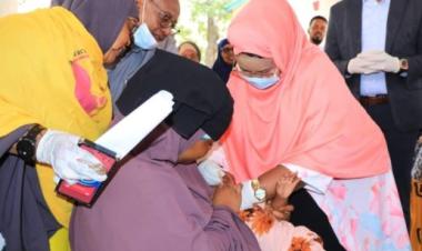 وزيرة الدولة بوزارة الصحة تدشن حملة التطعيم ضد شلل الأطفال