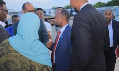 وزارة الصحة الصومالية تسلم مراكز صحية متنقلة إلى بعض الولايات الإقليمية
