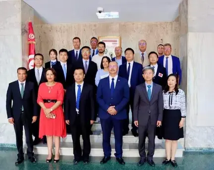 نائب وزير الصحة الصيني يؤكد استعداد بلاده لمساعدة تونس في التوقي من الجوائح
