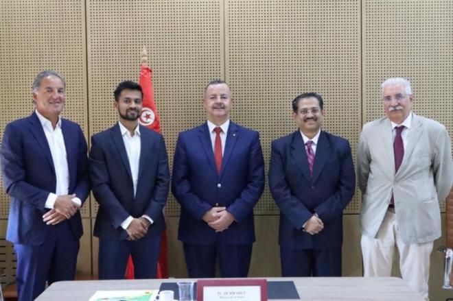 Health Minister meets with delegation from Indian pharmaceutical company, advocates cooperation