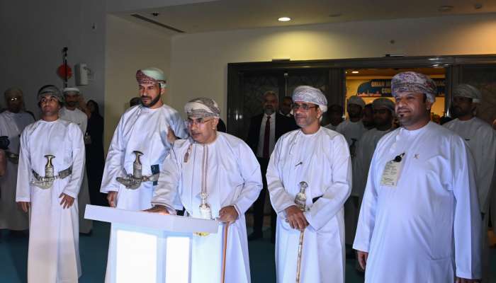 Health Minister opens Oman International Pharmacy Congress and Exhibition