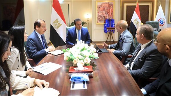 وزير الصحة يستقبل ممثلي شركة استرازينيكا لبحث سبل التعاون في القطاع الصحي - مصر