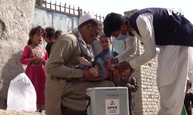 حملة تطعيم ضد شلل الأطفال تبدأ في أنحاء أفغانستان.
