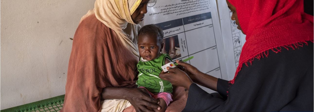 أطفال السودان عالقون في أزمة تغذية حرجة، حسبما تحذِّر وكالات الأمم المتحدة
