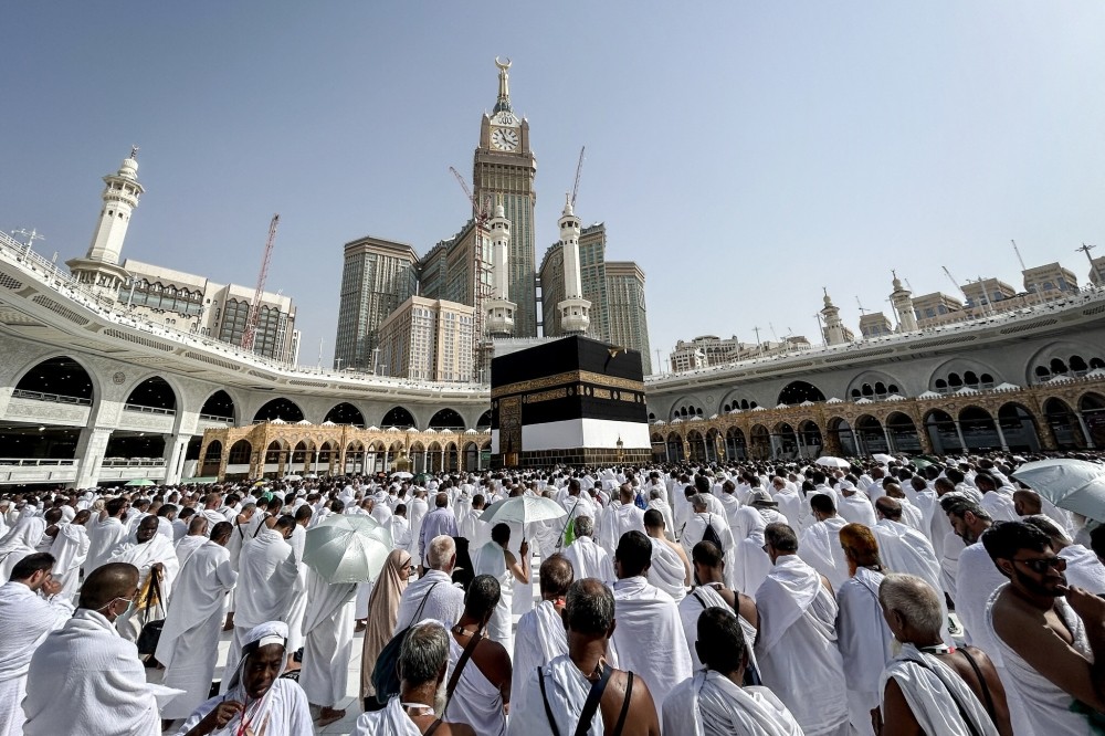 Vaccines must for Umrah: Oman MoH 