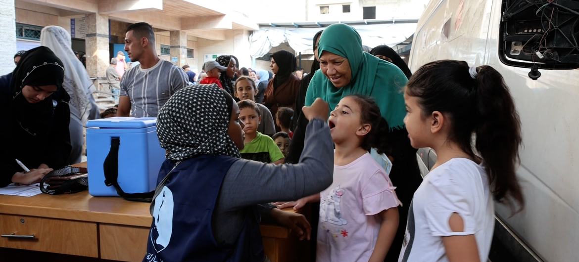 Second round of polio vaccination in the Gaza Strip aims to vaccinate over half a million children