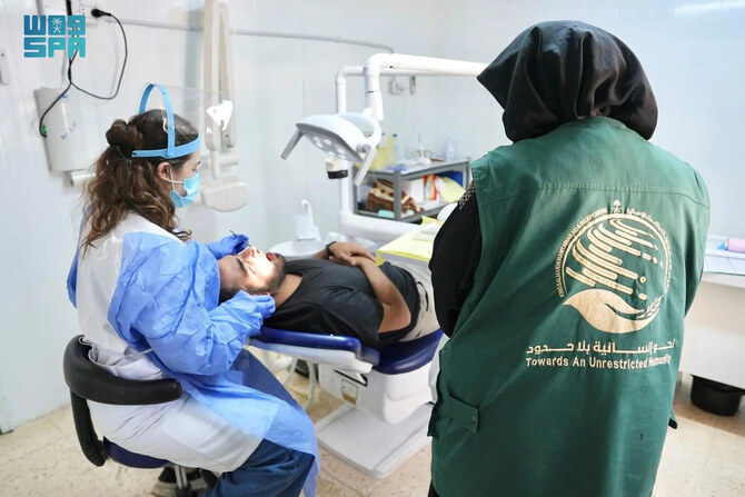 KSrelief clinics serve 2,483 refugees in Jordan in a week, deliver dialysis solutions to Yemen