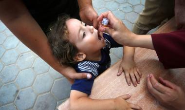 Gaza: Strike hits health centre as polio vaccine campaign resumes in ravaged north