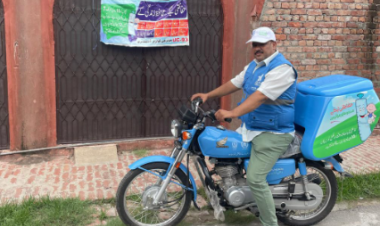 WHO and Gavi support Pakistan's vaccinators with 800 motorbikes to access hard-to-reach areas in 65 priority districts