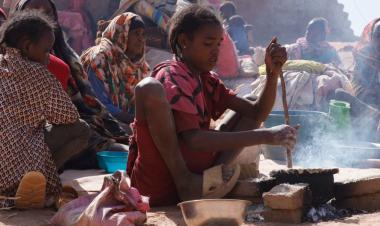 السودان - النساء يعانين من الجوع والعنف، والمنظمات النسائية تقود الاستجابة