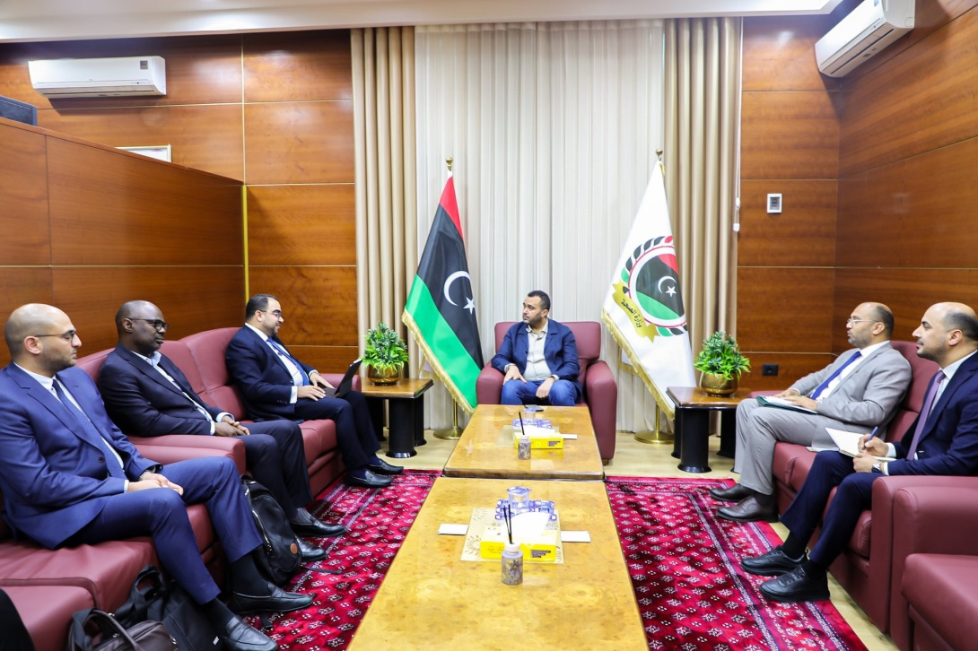 وزارة الصحة تبحث سبل تعزيز التعاون مع المركز الإفريقي لمكافحة الأمراض