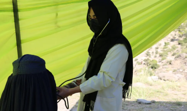 AFGHANISTAN: Midwife delivers baby under the trees as country hit by third quake in a week