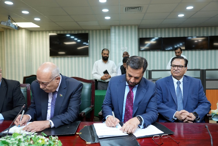 Palestine and Pakistan Sign First Memorandum of Understanding in Health and Medicine