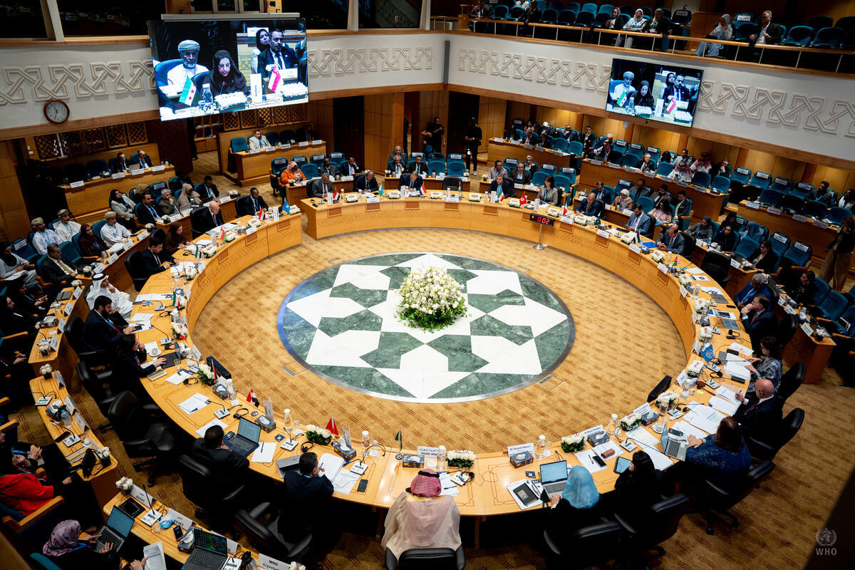 Health leaders redouble their resolve to accelerate polio eradication at the Regional Committee meeting