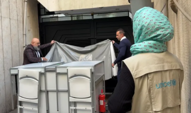 UNICEF supports Iran's emergency health response with portable tents and rapid response backpacks