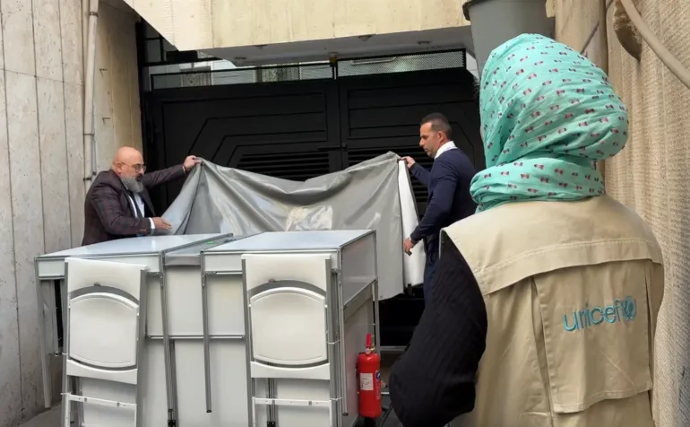 UNICEF supports Iran's emergency health response with portable tents and rapid response backpacks