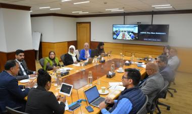 منظمة الصحة العالمية والبنك الإسلامي للتنمية يوطدان أواصر التعاون لتوسيع آفاق الاستثمارات الصحية في شتى أنحاء الإقليم