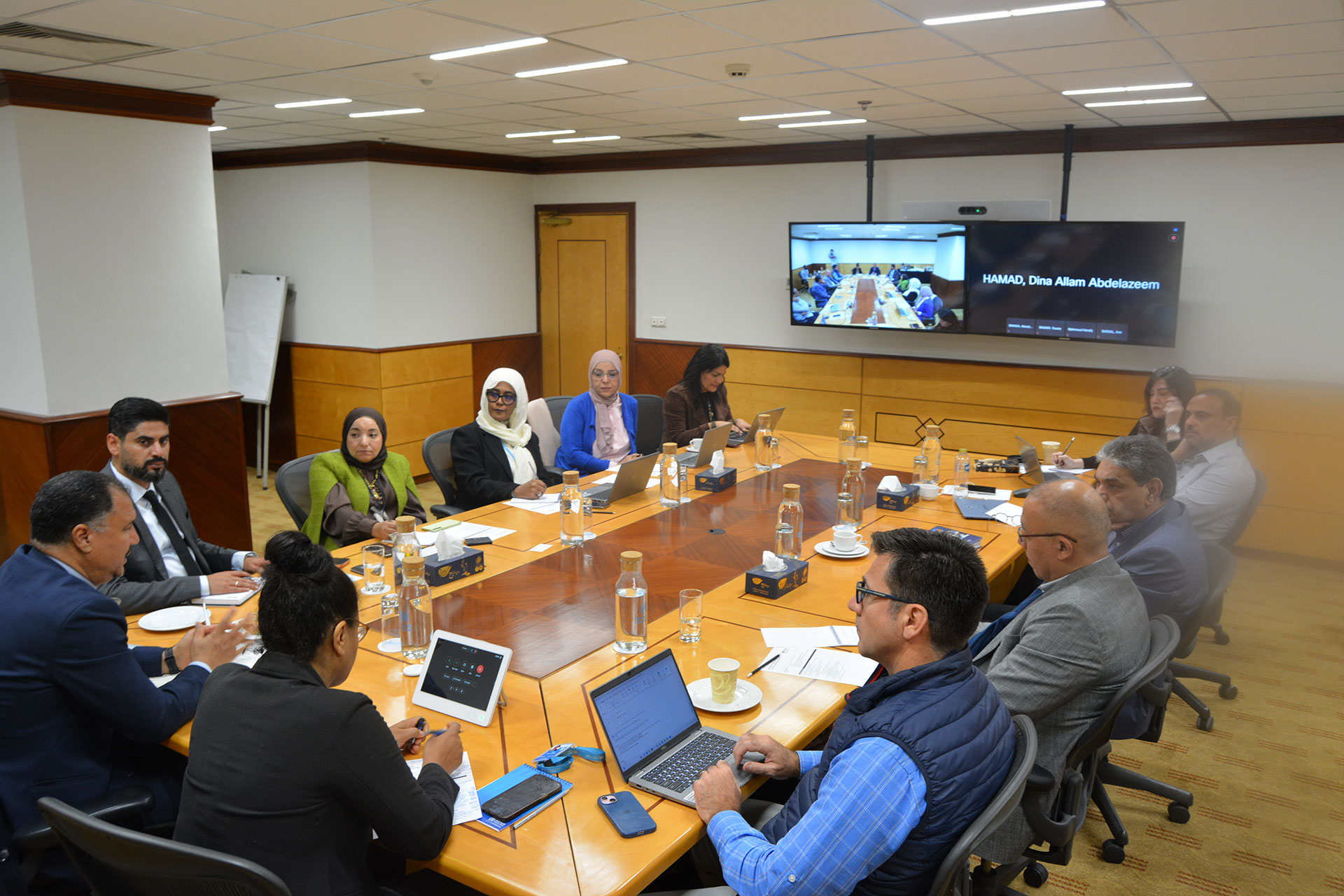 منظمة الصحة العالمية والبنك الإسلامي للتنمية يوطدان أواصر التعاون لتوسيع آفاق الاستثمارات الصحية في شتى أنحاء الإقليم