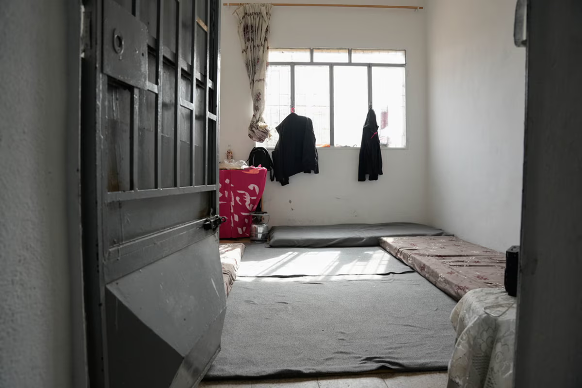 Syria: Overburdened health services and overcrowded host centres