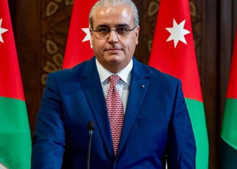 وزير الصحة: مخزون الأدوية يكفي عاماً كاملاً ولا نية لرفع الأسعار