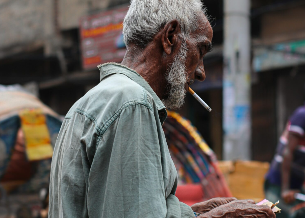 Bangladesh Tightens Control Over Tobacco But Excludes Smokeless Products