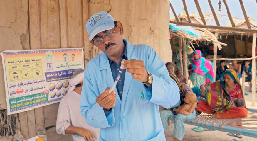 Navigating remote Sindh to deliver life-saving vaccines in Pakistan