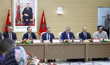 أخنوش يطلق المجموعة الصحية الترابية لتعزيز نجاعة الأداء في جهة العيون