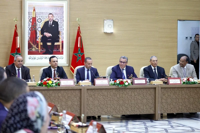 أخنوش يطلق المجموعة الصحية الترابية لتعزيز نجاعة الأداء في جهة العيون