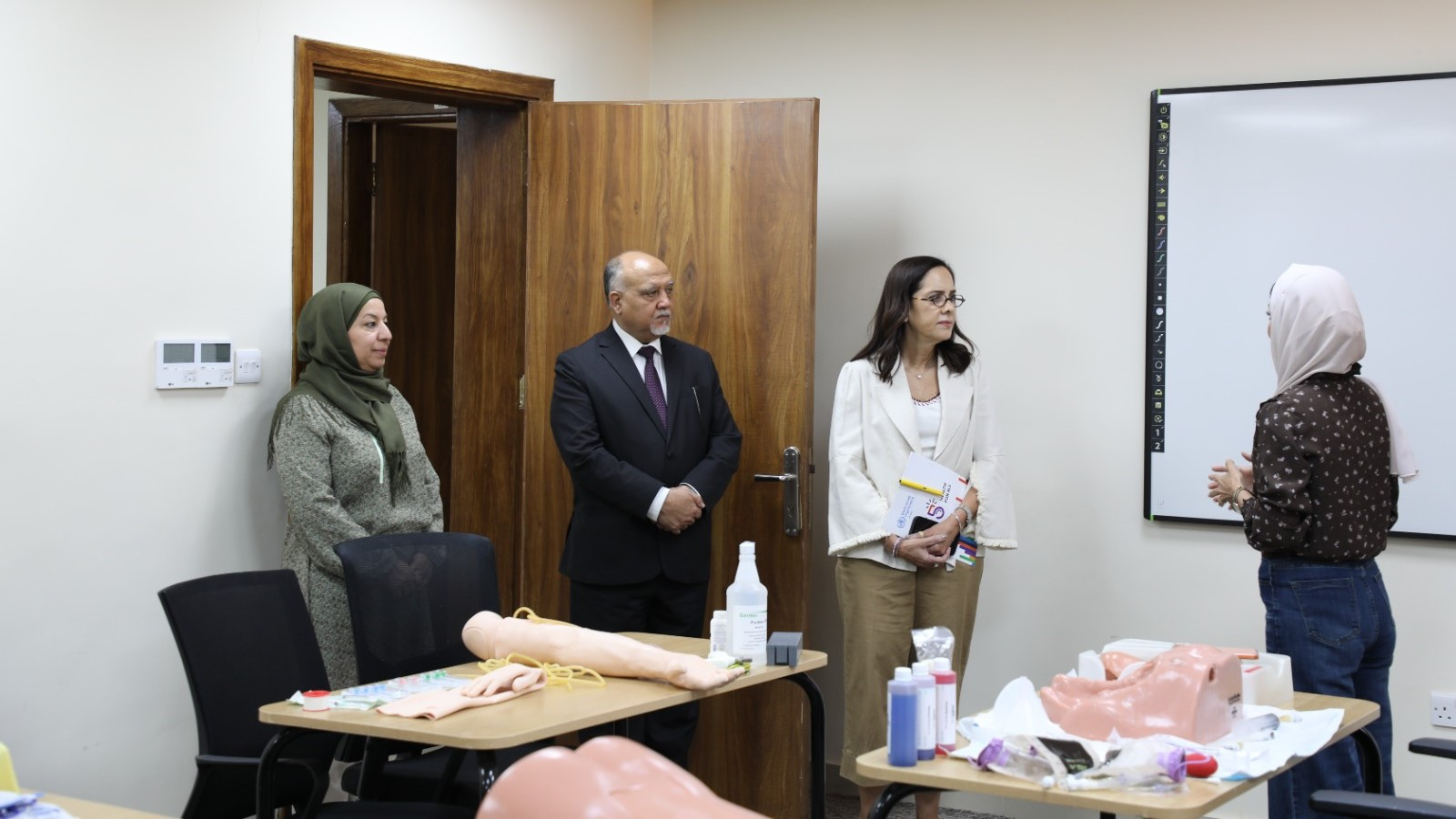 المجلس التمريضي ومنظمة الصحة العالمية يبحثان تعزيز التعاون المشترك