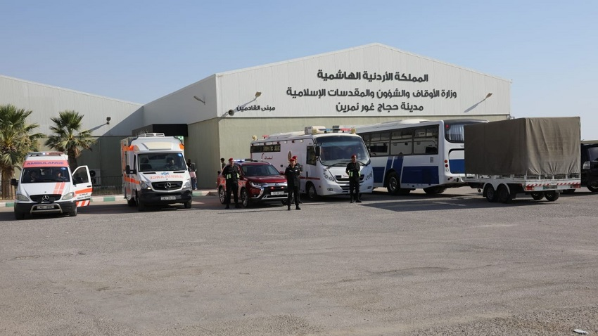 Army evacuates 29th batch of Gaza children for treatment in Jordan