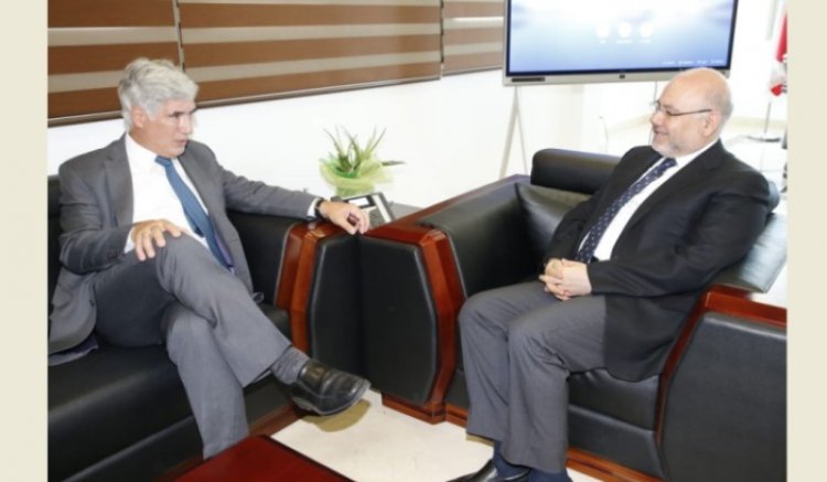 HEALTH MINISTER (lebanon) , WORLD BANK DELEGATION DISCUSS PROJECTS IN SUPPORT OF PRIMARY HEALTH CARE