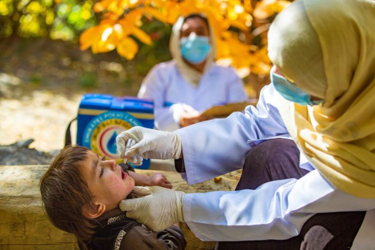الإمارات تقدم أكثر من647 مليون جرعة تطعيم ضد شلل الأطفال في باكستان